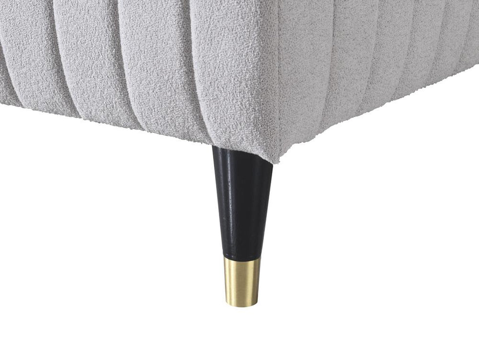 Celine Platform Bedroom Set