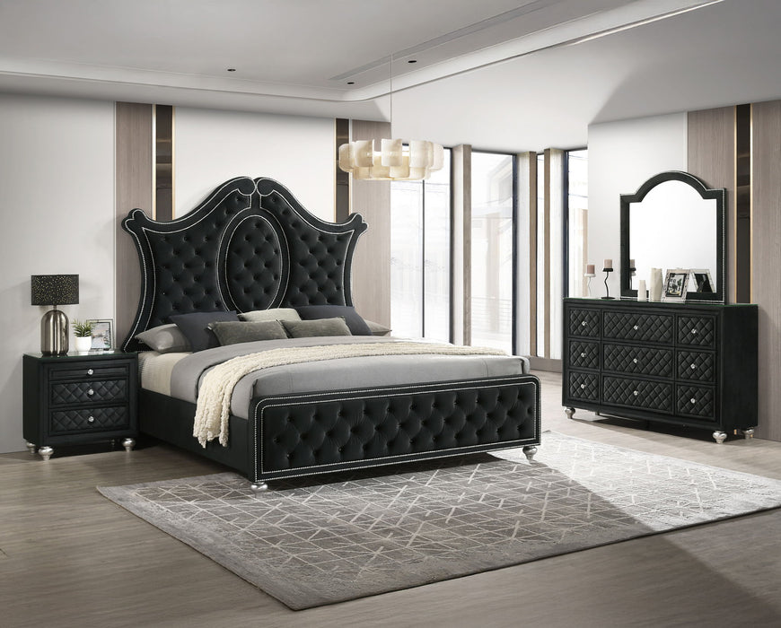 Cameo - King 4 Piece Bedroom Set - Black