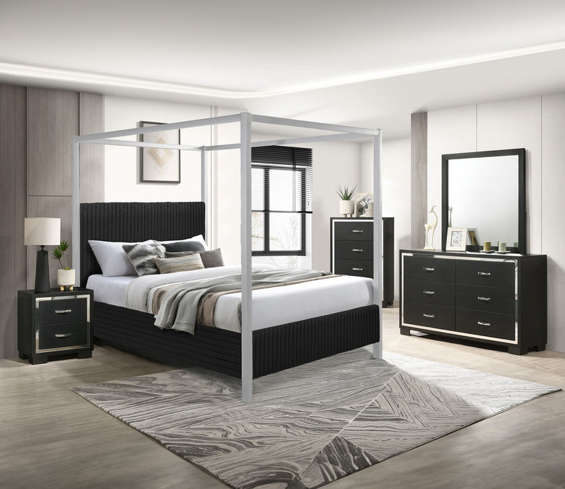 Cora - Queen Canopy Bed - Black