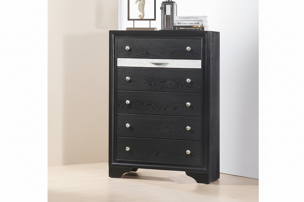Regata Chest in Black