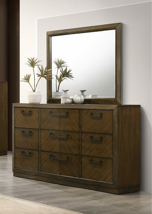 Lakecrest Dresser