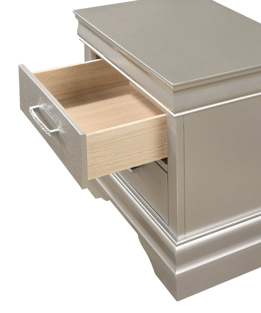 Amalia - Nightstand - Silver