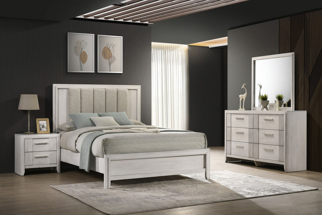 Carlton - King 4 Piece Bedroom Set - White Mist