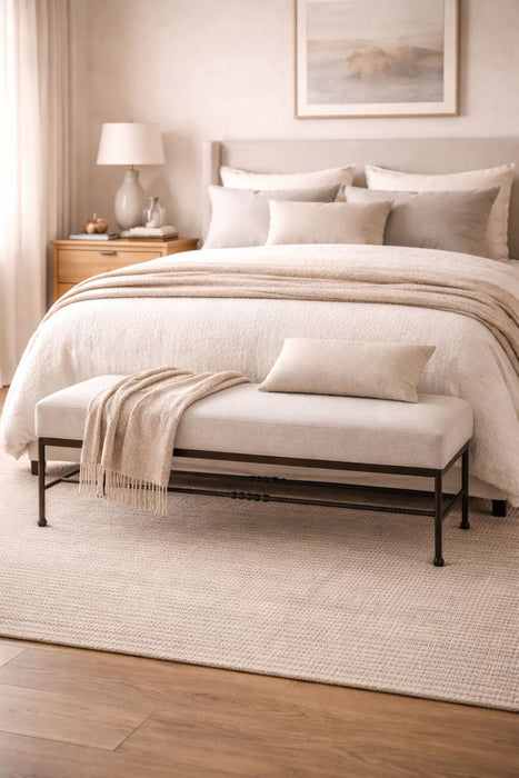 Tarrington - Bench - Pearl Silver / Black