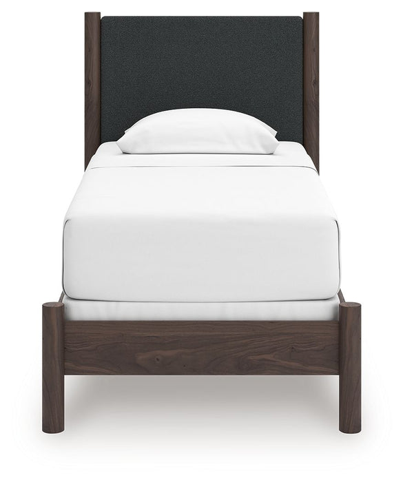 Pamytta - Upholstered Panel Bed